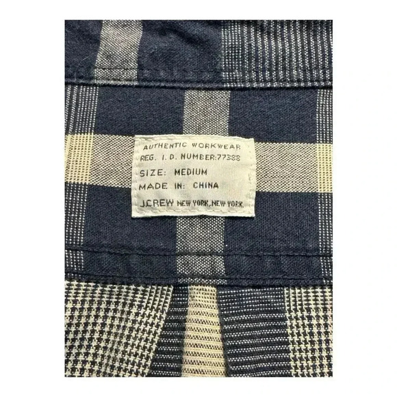 J. Crew Men's Medium Navy Blue & Beige Plaid Long Sleeve Button-Up Shirt EUC - Picture 4 of 7